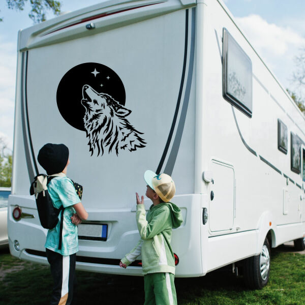 https://www.witec-design.de/media/image/product/68534/md/wohnmobil-aufkleber-heulender-wolf-mond-wohnwagen-caravan~2.jpg